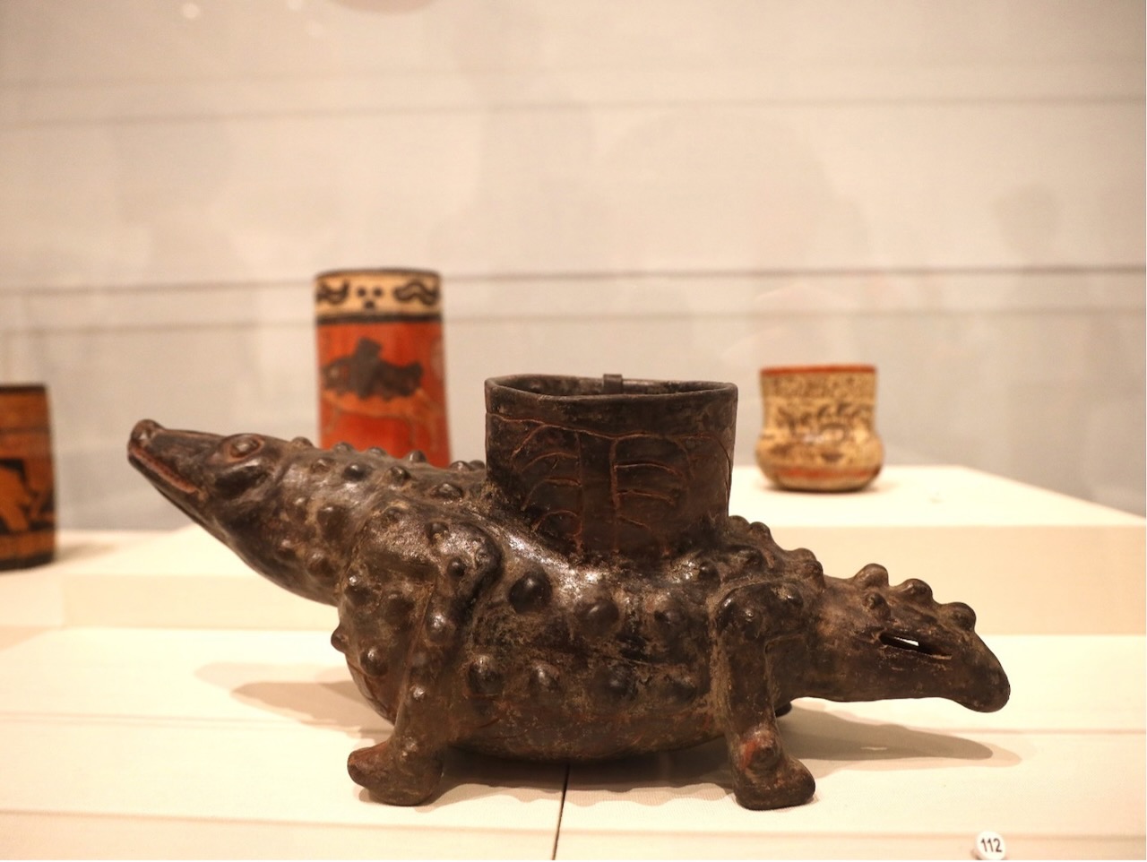 vessel in form of crocodile