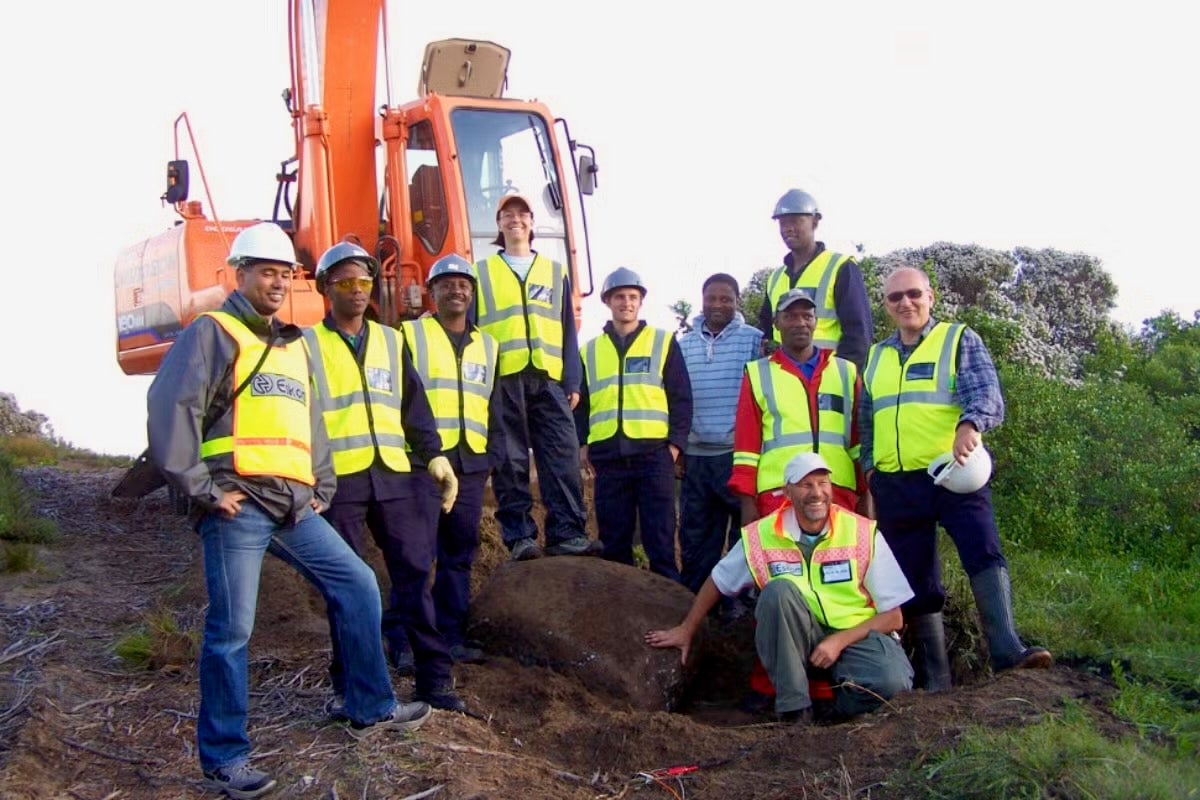 Ellen Rathje (center) has contributed to seismic hazard assessments for nuclear projects in countries including South Africa