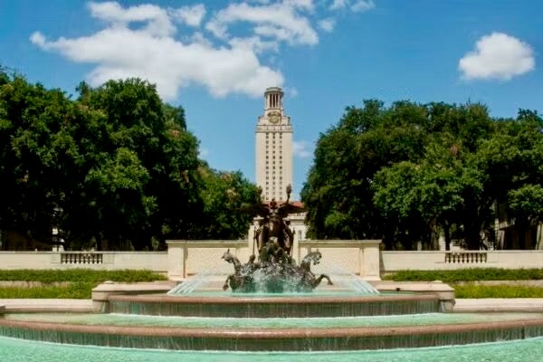 UT Tower and Littlefield Fountain