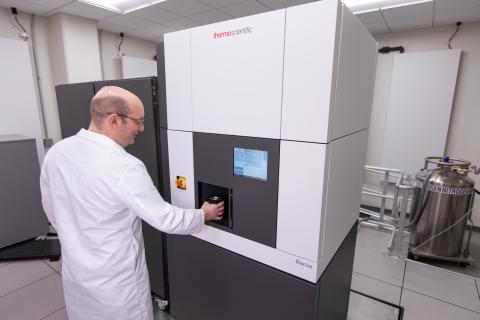 ThermoFisher Scientific Glacios cryo-TEM