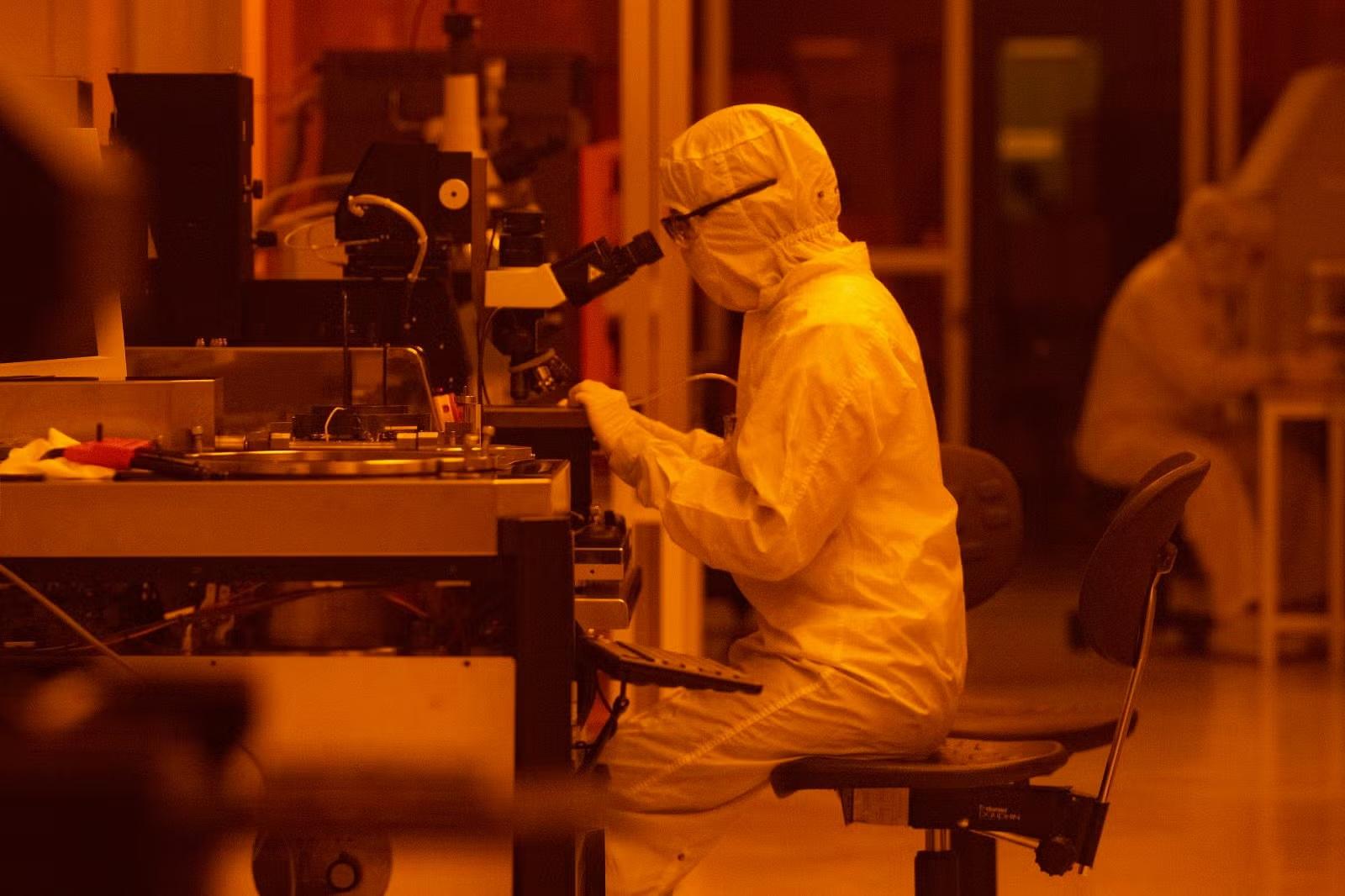 Yu Cleanroom